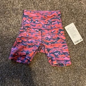 Lululemon Wunder Train Short 6”